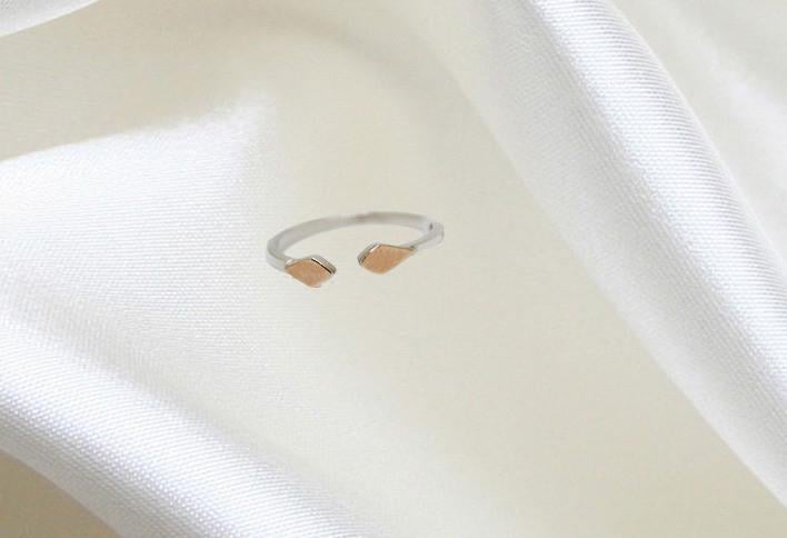 Кольцо серебряное на фалангу р. 14,5 0,6 г (1435130733)