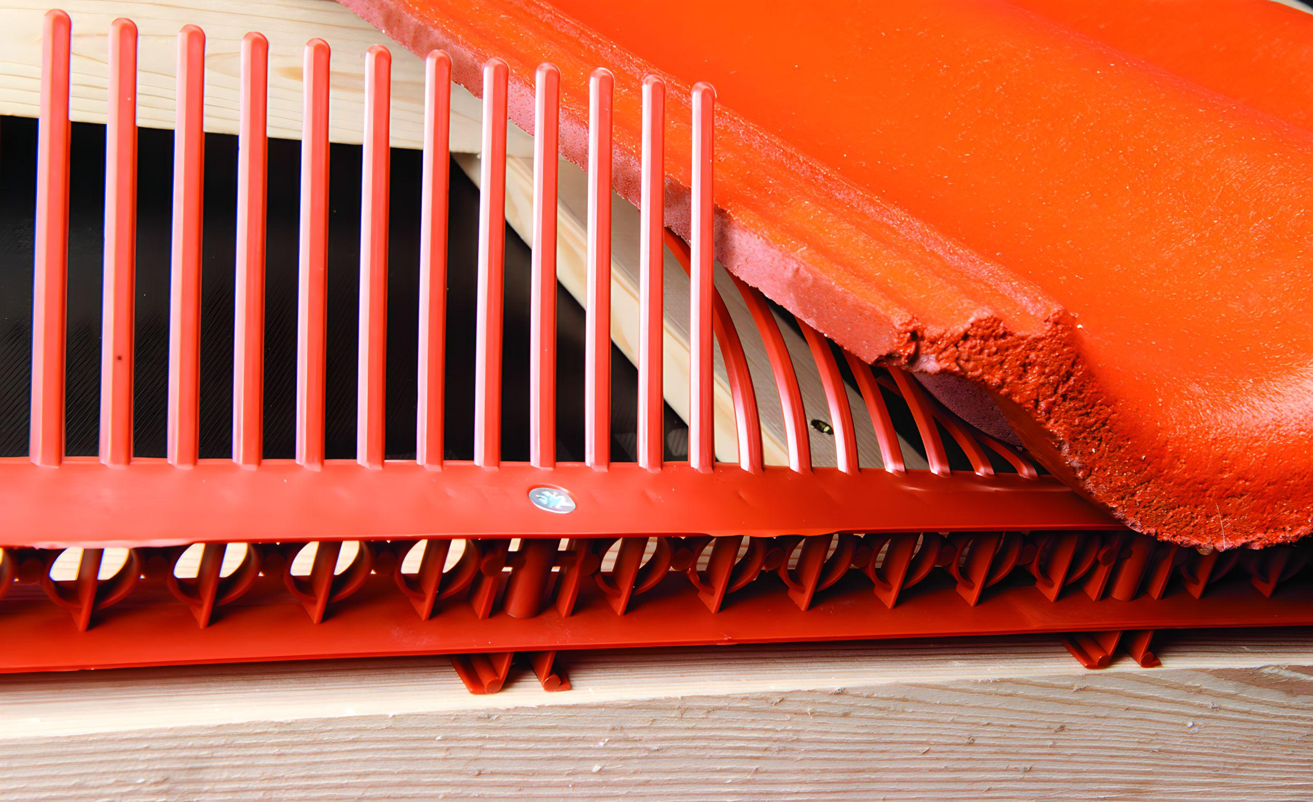 Гребень свеса Керамакс с вентиляционной вставкой 0,06x1 м RAL 8004 (11520307) - фото 3 Гребень свеса Керамакс с вентиляционной вставкой 0,06x1 м RAL 8004 (11520307) - фото 3