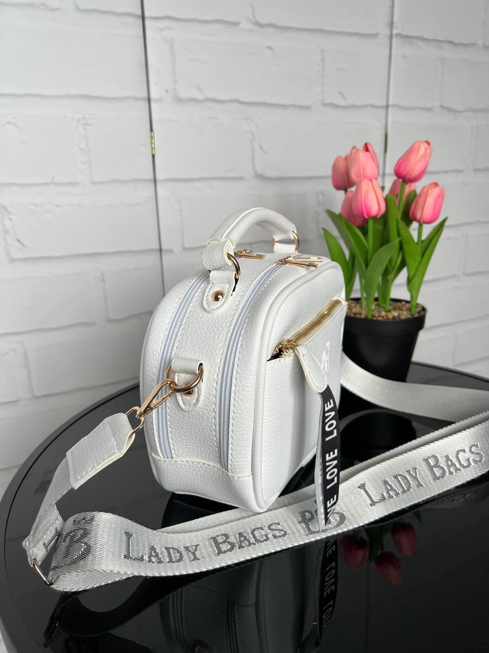 Сумка женская кросс-боди маленькая из экокожи через плечо на широком ремне Белый - фото 5 Сумка женская кросс-боди маленькая из экокожи через плечо на широком ремне Белый - фото 5