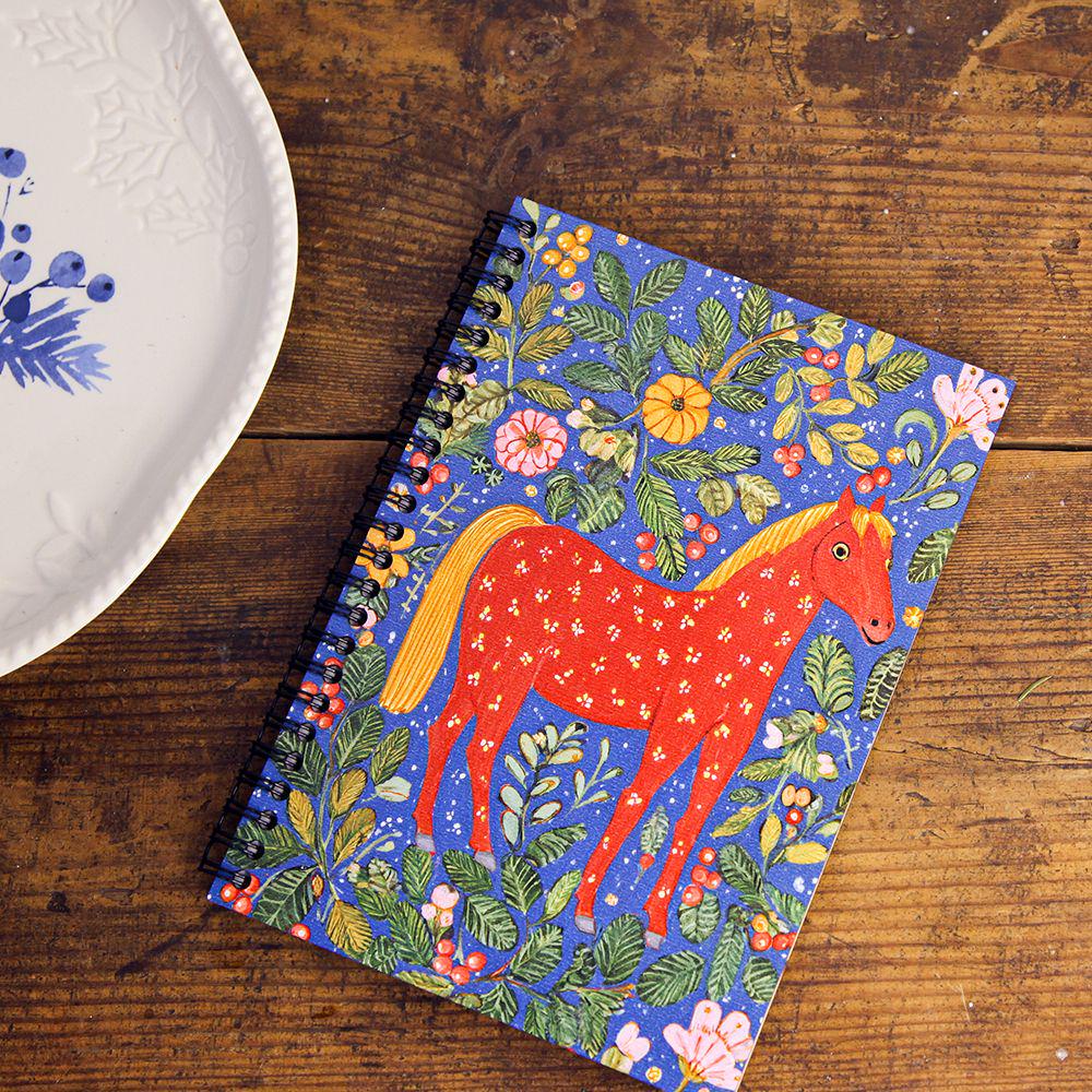 Скетчбук для ескізів та замальовок Кінь та квіти 14,7х21 см 45 аркушів (BDP_26NY006)