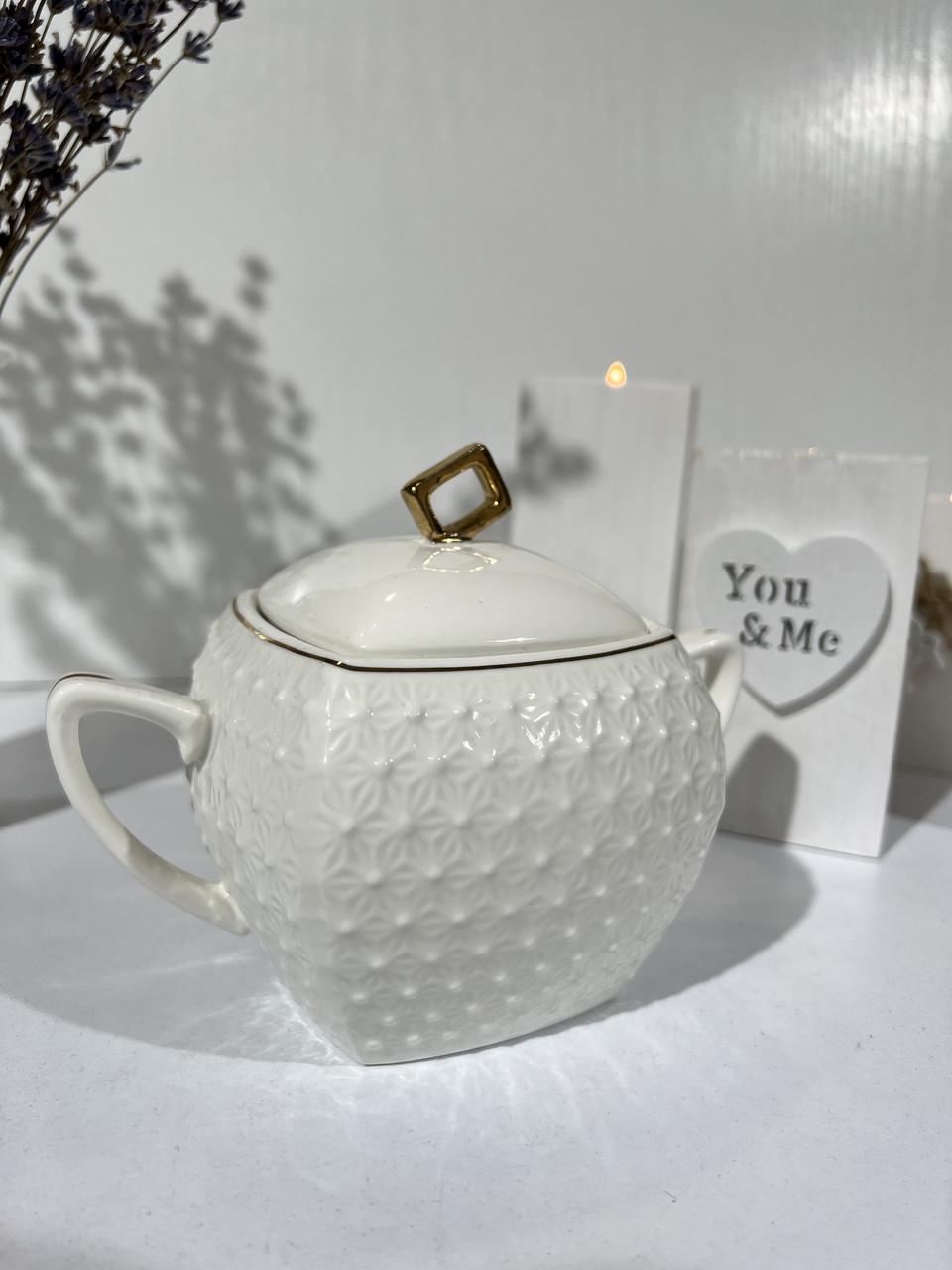 Сахарница фарфоровая Interos Снежная Королева с крышкой квадратная 500 мл Белый (932511-А)