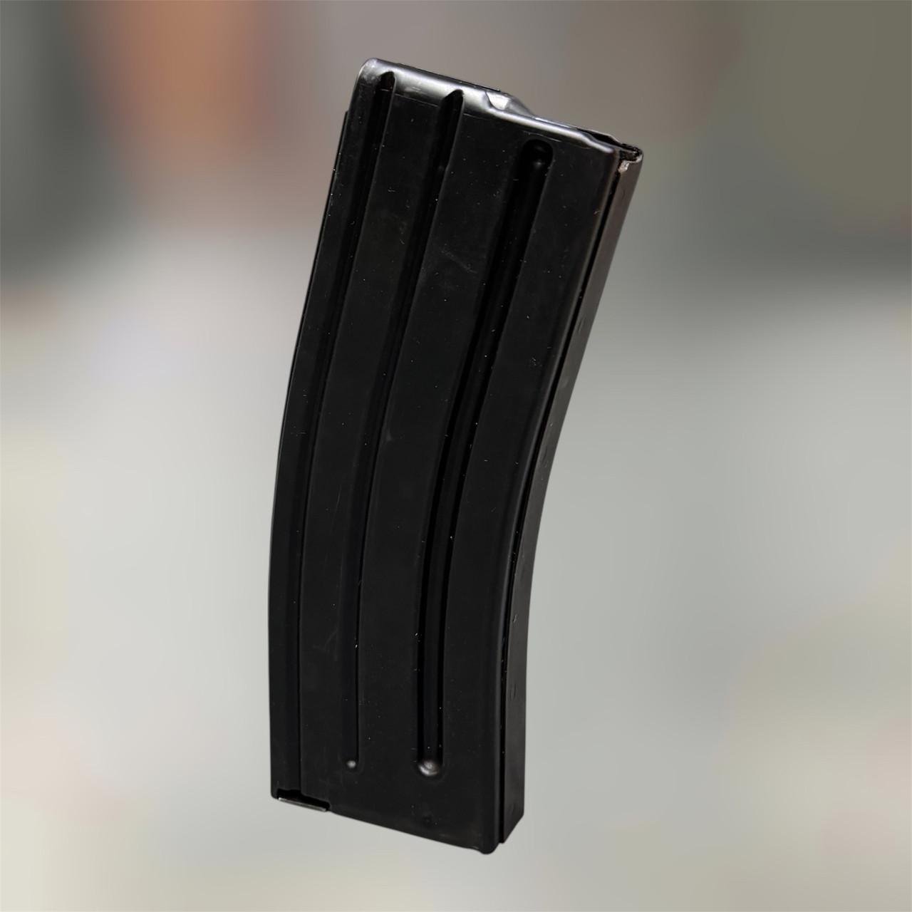 Магазин металлический на 30 патронов 5,56х45 NATO 223 Rem для AR15/M4/M16 Черный (246942) Магазин металлический на 30 патронов 5,56х45 NATO 223 Rem для AR15/M4/M16 Черный (246942)