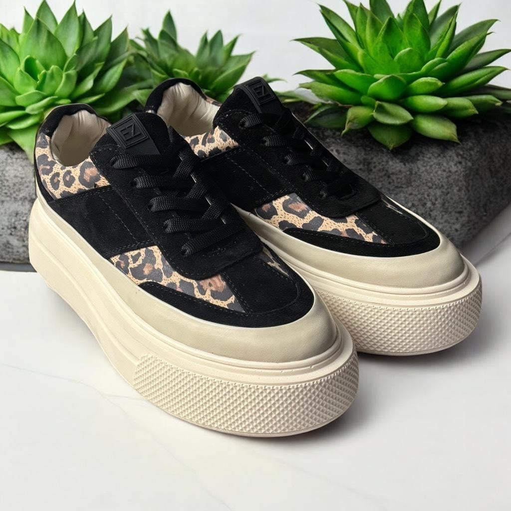 Кроссовки женские MARANDI из натуральной замши р. 37 Черный (Z-LeoTop-37- чорний) Кроссовки женские MARANDI из натуральной замши р. 37 Черный (Z-LeoTop-37- чорний)