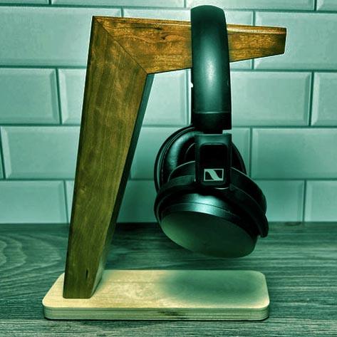 Стойка для наушников из дерева Беннет бланже-мускат (НУП-00240107)