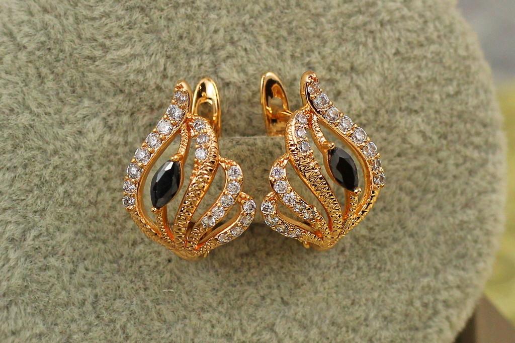 Серьги Xuping Jewelry Джин с черными камнями 1,7 см Золотистый (2029570852)