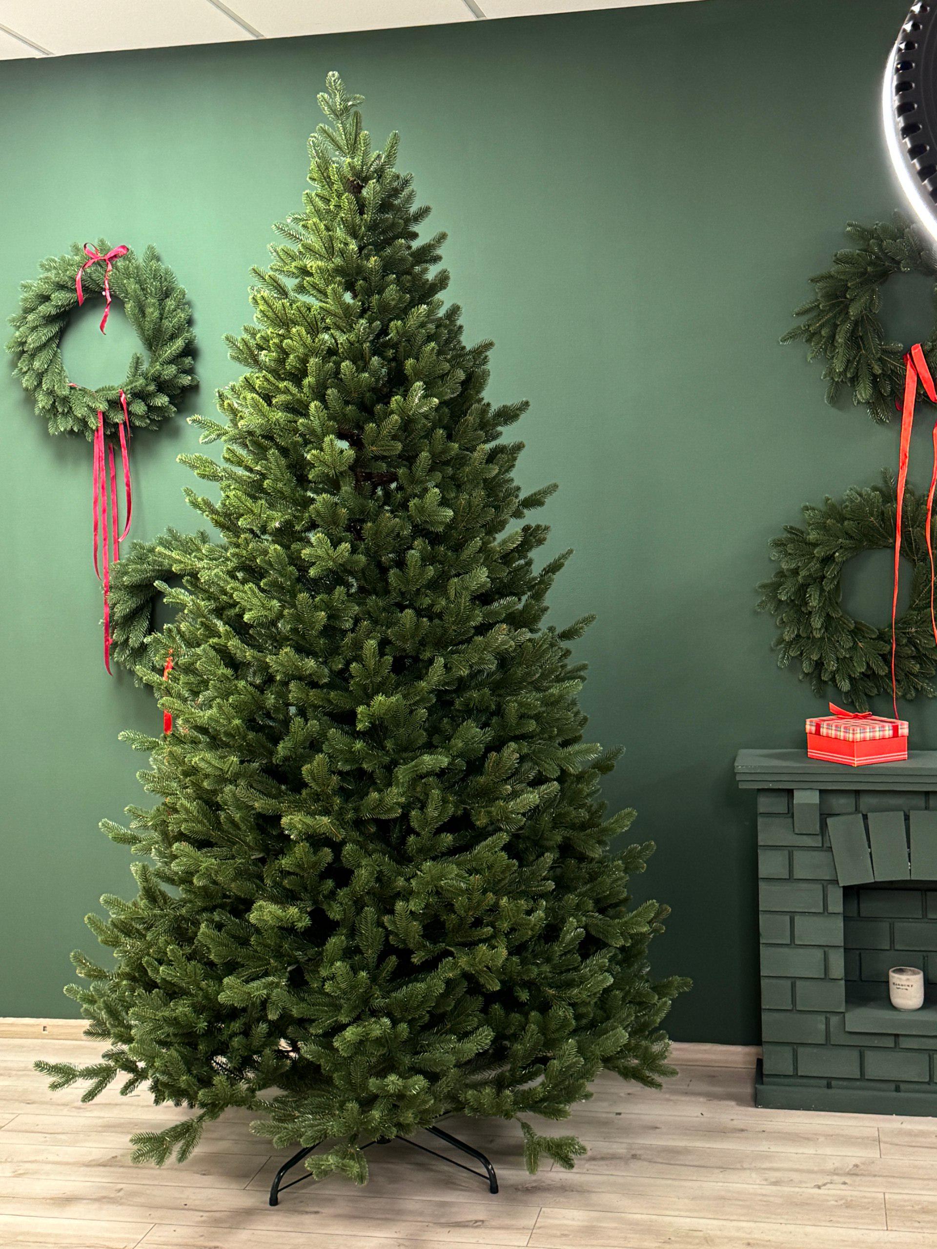 Искусственная елка Элит литая 1,9 м с металлической подставкой Зеленый (YA678923)