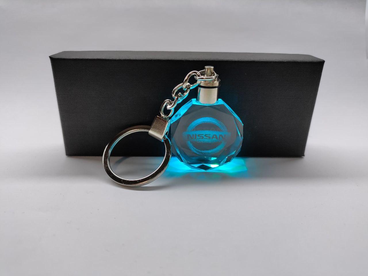 Брелок LED Кристалл NISSAN (1211957891)