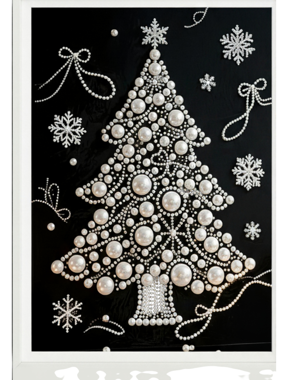 Картина для выкладки бусинками Рождественская елка с жемчужными украшениями 40x50 см Черно-белый (10)