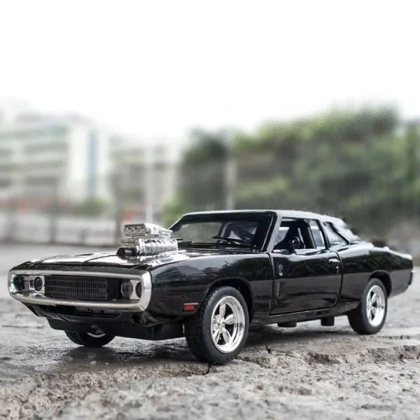 ᐉ Масштабна модель Dodge Charger 1970 з дрібною деталізацією