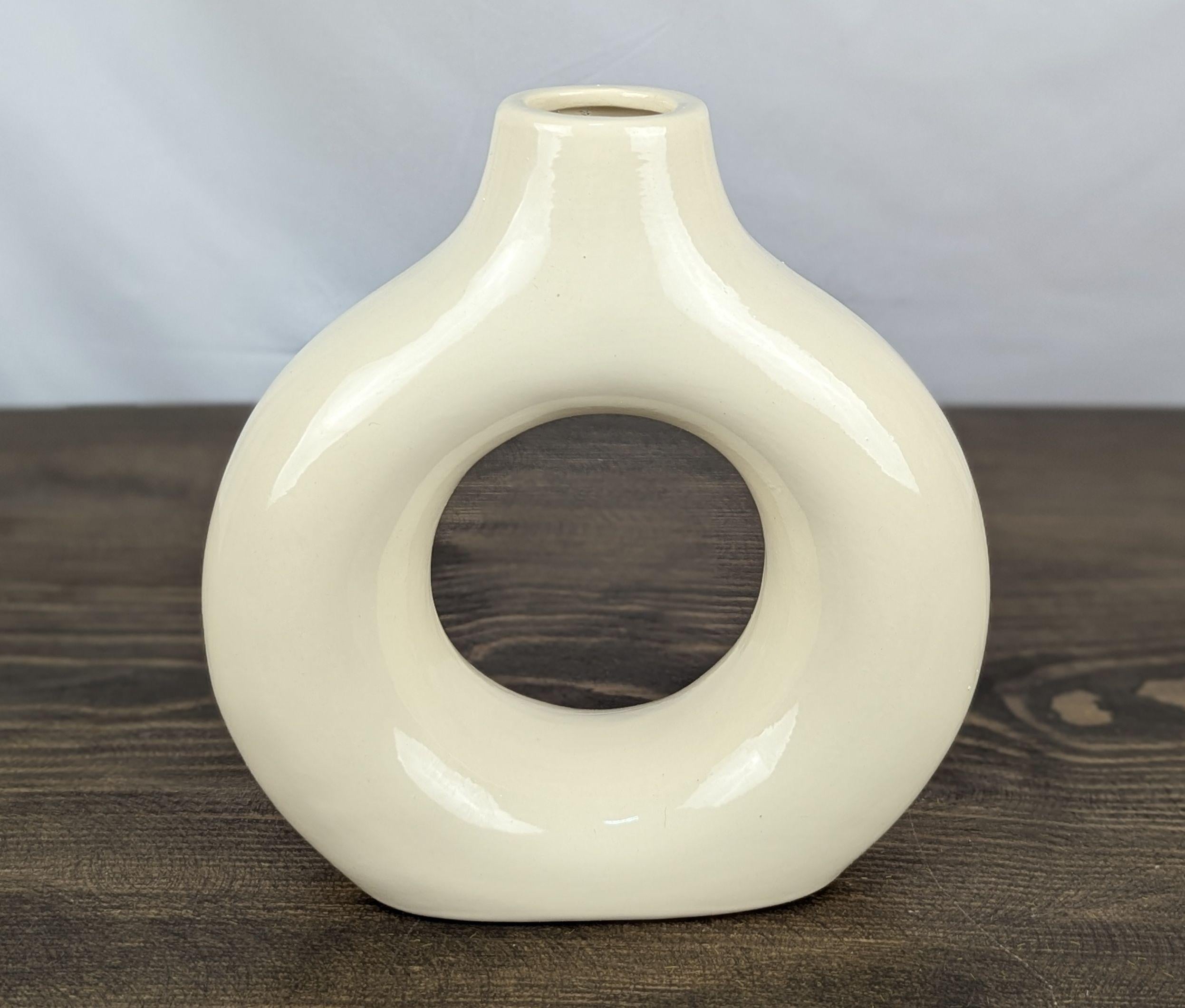 Ваза Nana ceramics Стайл 21 см глянец Бежевый