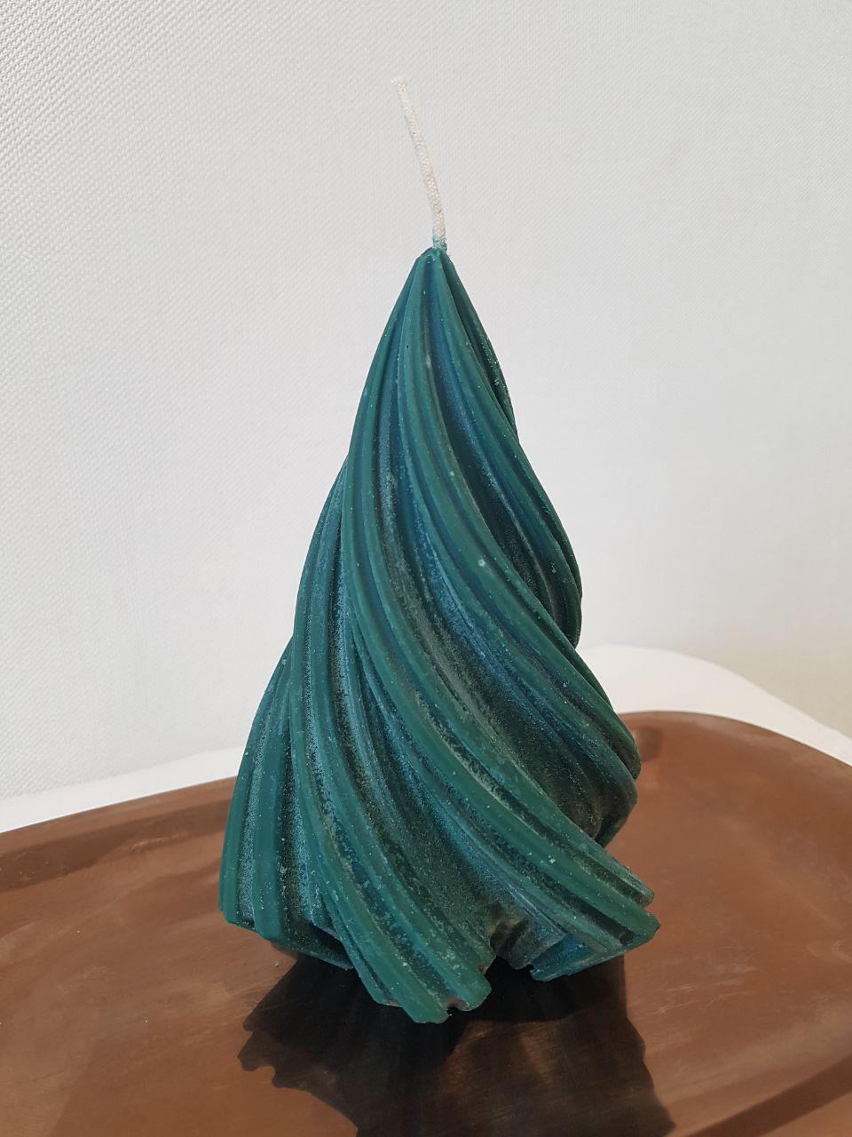 Свеча декоративная восковая Елочка (027)