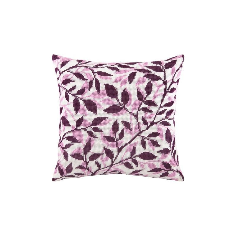 Набір для вишивки хрестиком подушки Чарівниця V-90 Весняні зарості (7378)