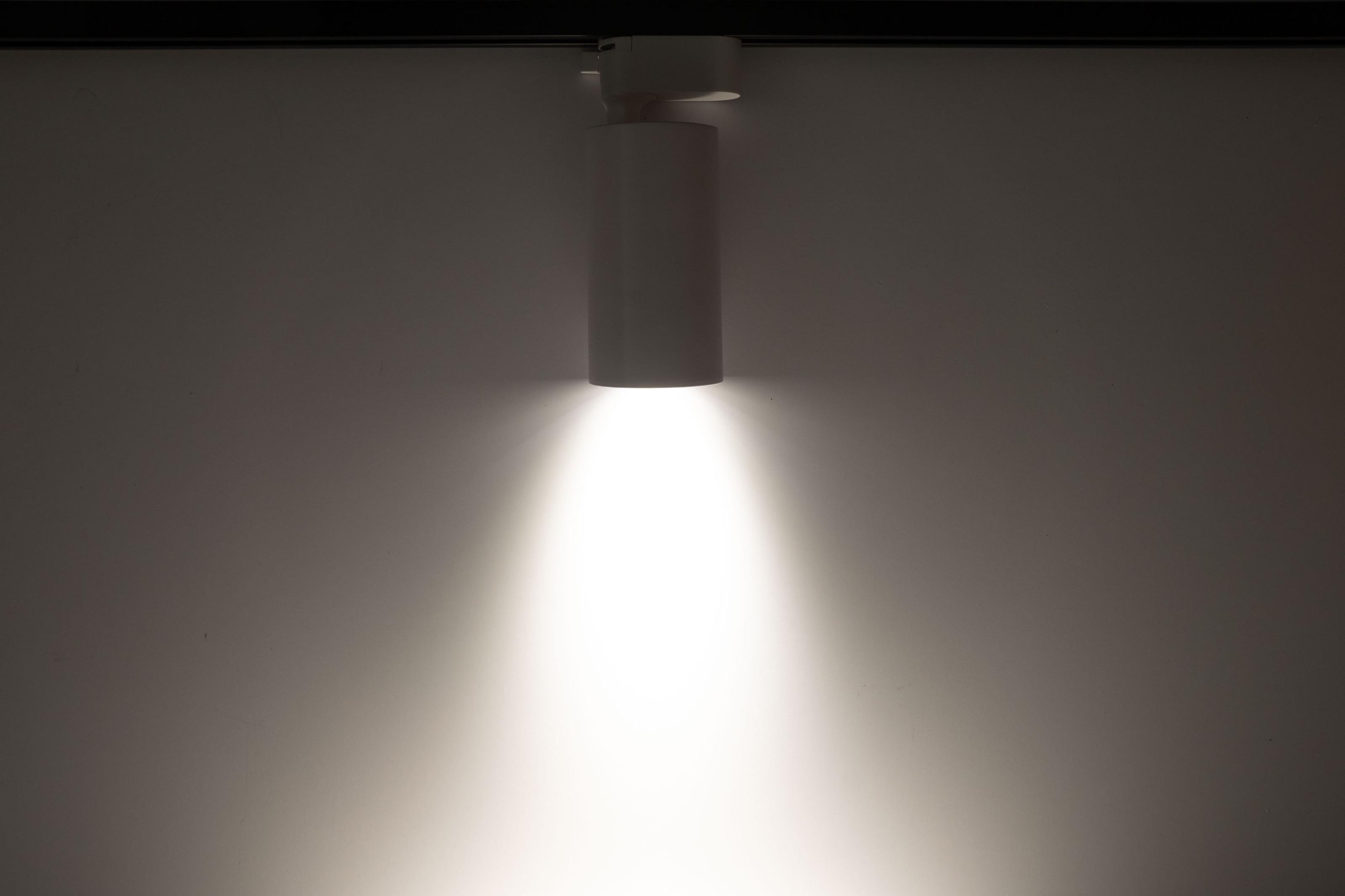 Трековий світильник Prolum M27 Series-TL 4000K 220V 32W Білий (28925674) - фото 2 Трековий світильник Prolum M27 Series-TL 4000K 220V 32W Білий (28925674) - фото 2