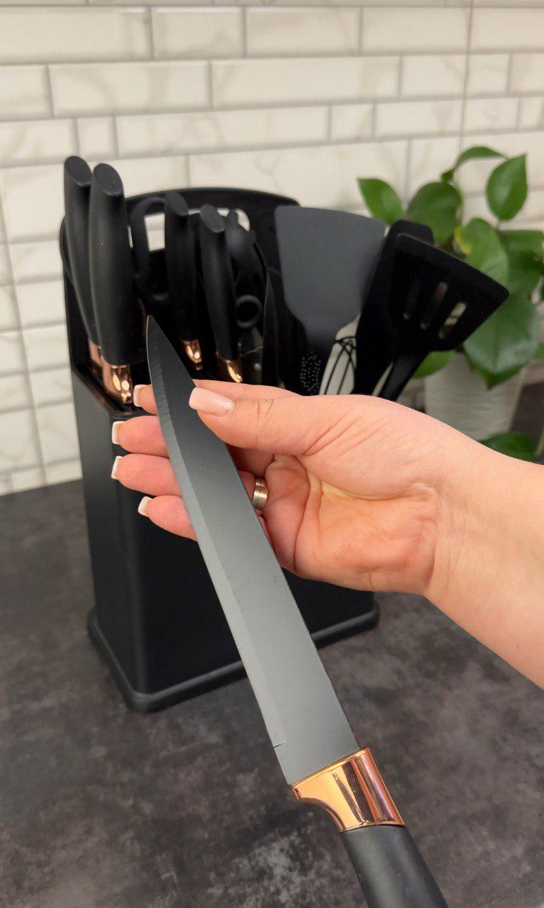 Набір кухонного приладдя на підставці 19 пр. з досткою Чорний (UN-1872) - фото 4 Набір кухонного приладдя на підставці 19 пр. з досткою Чорний (UN-1872) - фото 4