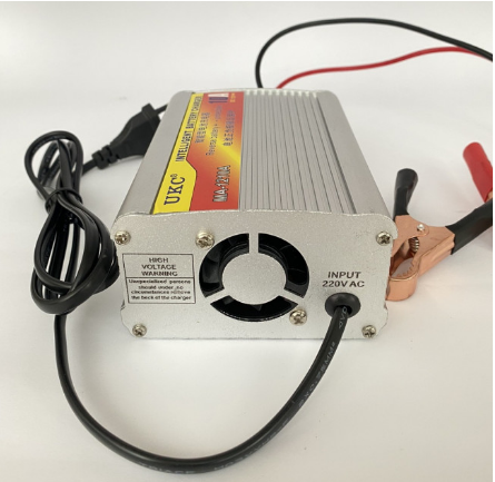 Автомобильное зарядное устройство UKC 12V 10А MA-1210