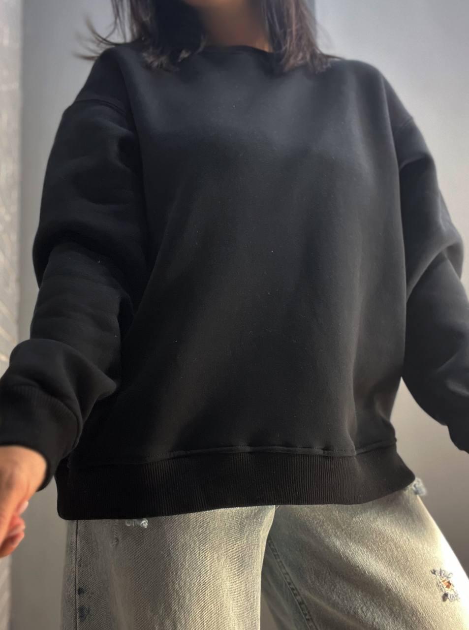 Свитшот женский PEPPER MINT 24-14 базовый простой удлиненный оверсайз S Черный (2863) - фото 3 Свитшот женский PEPPER MINT 24-14 базовый простой удлиненный оверсайз S Черный (2863) - фото 3