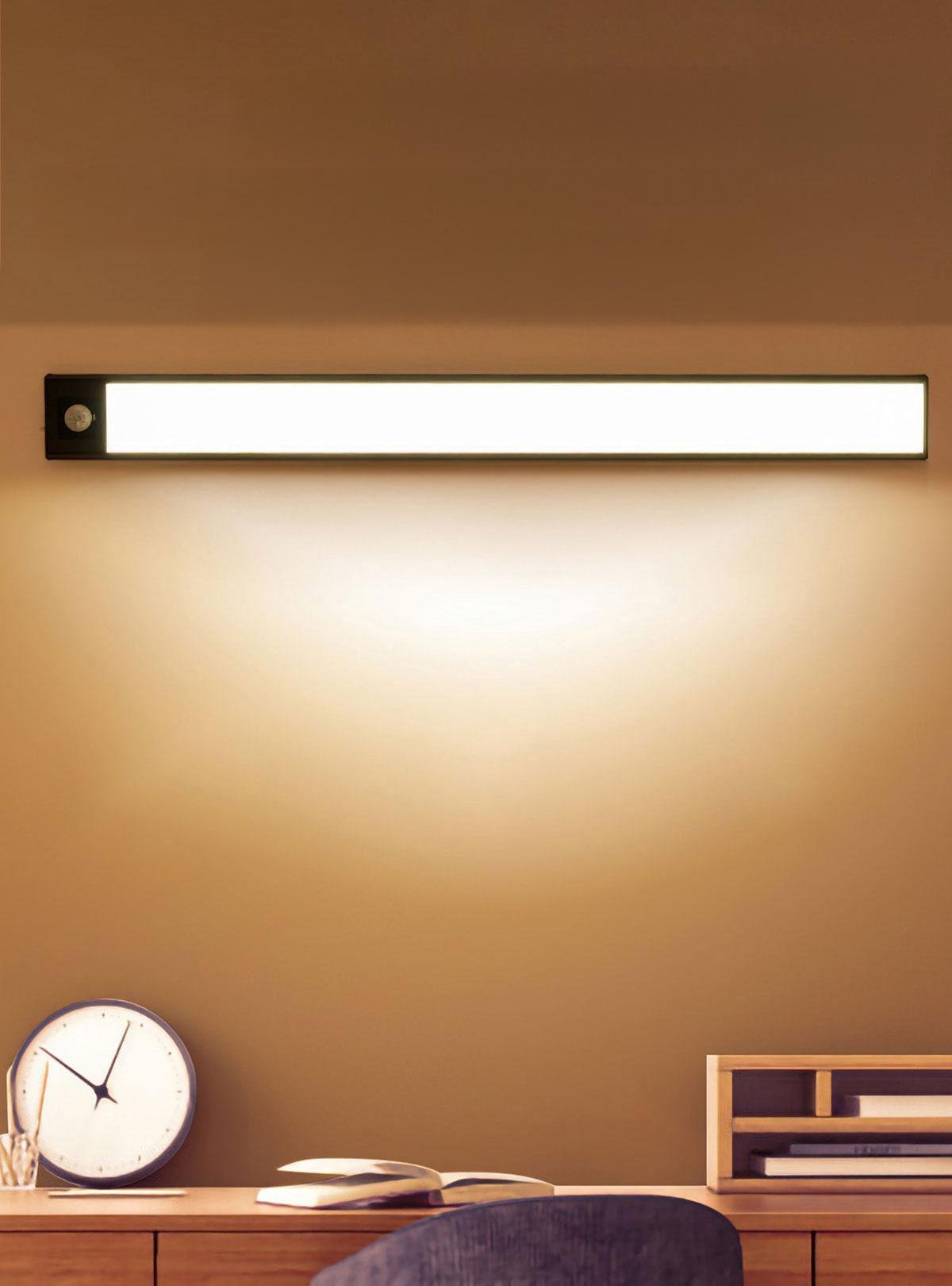 Светодиодная лампа OnePro 8799 с аккумулятором led с датчиком движения для кухни/ванной 30 см Черный (65867)