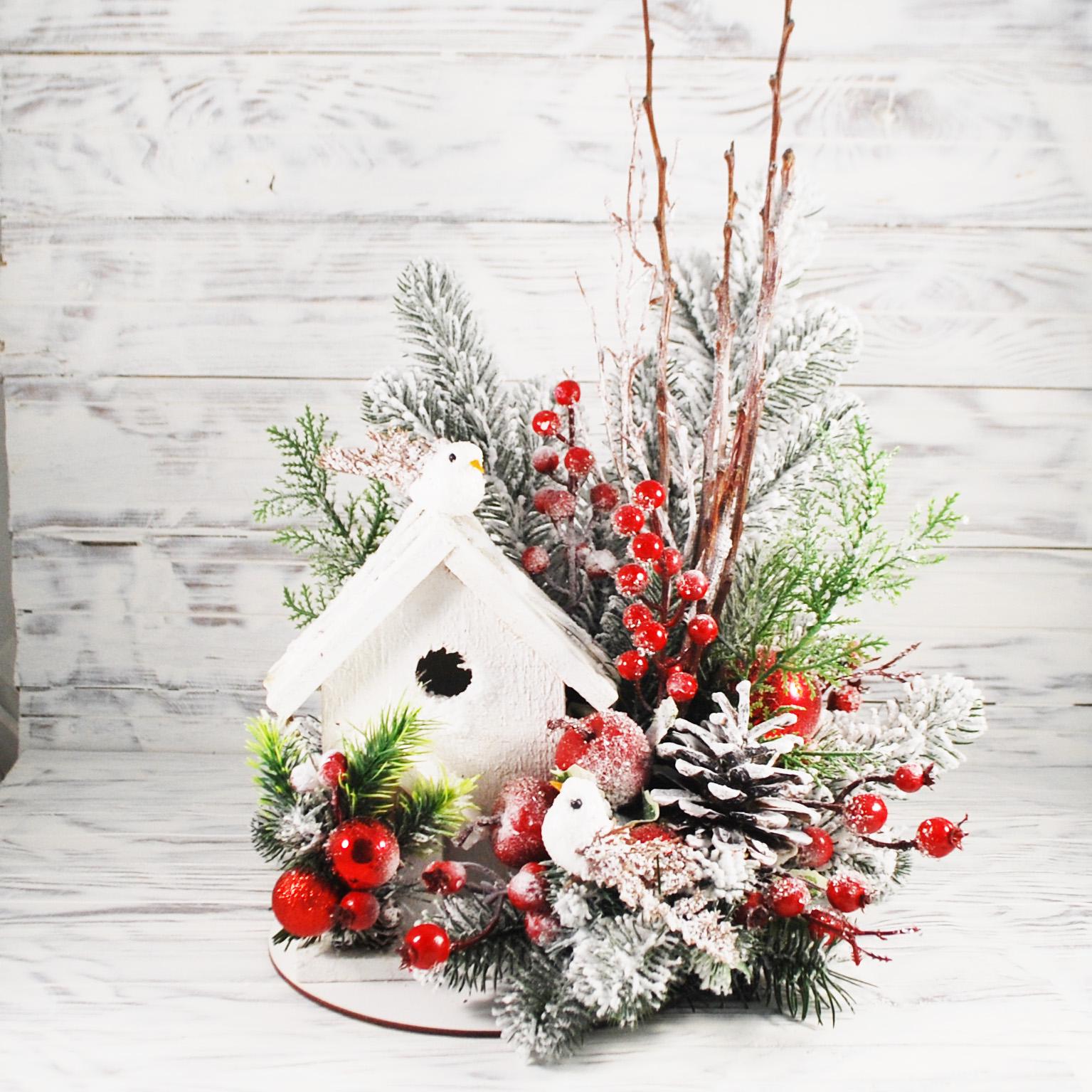 Новогодняя композиция Лесная сказка 35 см Белый/Красный (4688242)