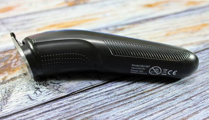 Машинки для стрижки Gemei GM-587 Pro щеточка для чистки Черный (1800464432) - фото 10 Машинки для стрижки Gemei GM-587 Pro щеточка для чистки Черный (1800464432) - фото 10