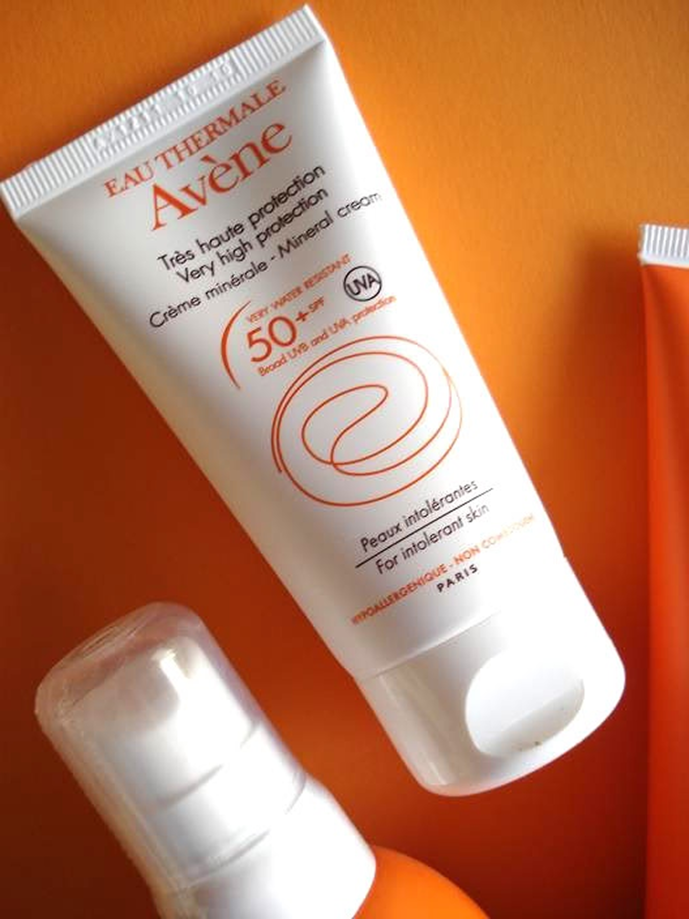 Средство солнцезащитное минеральное Avene Eau Thermale Very High Protection SPF 50+ 50 мл - фото 4