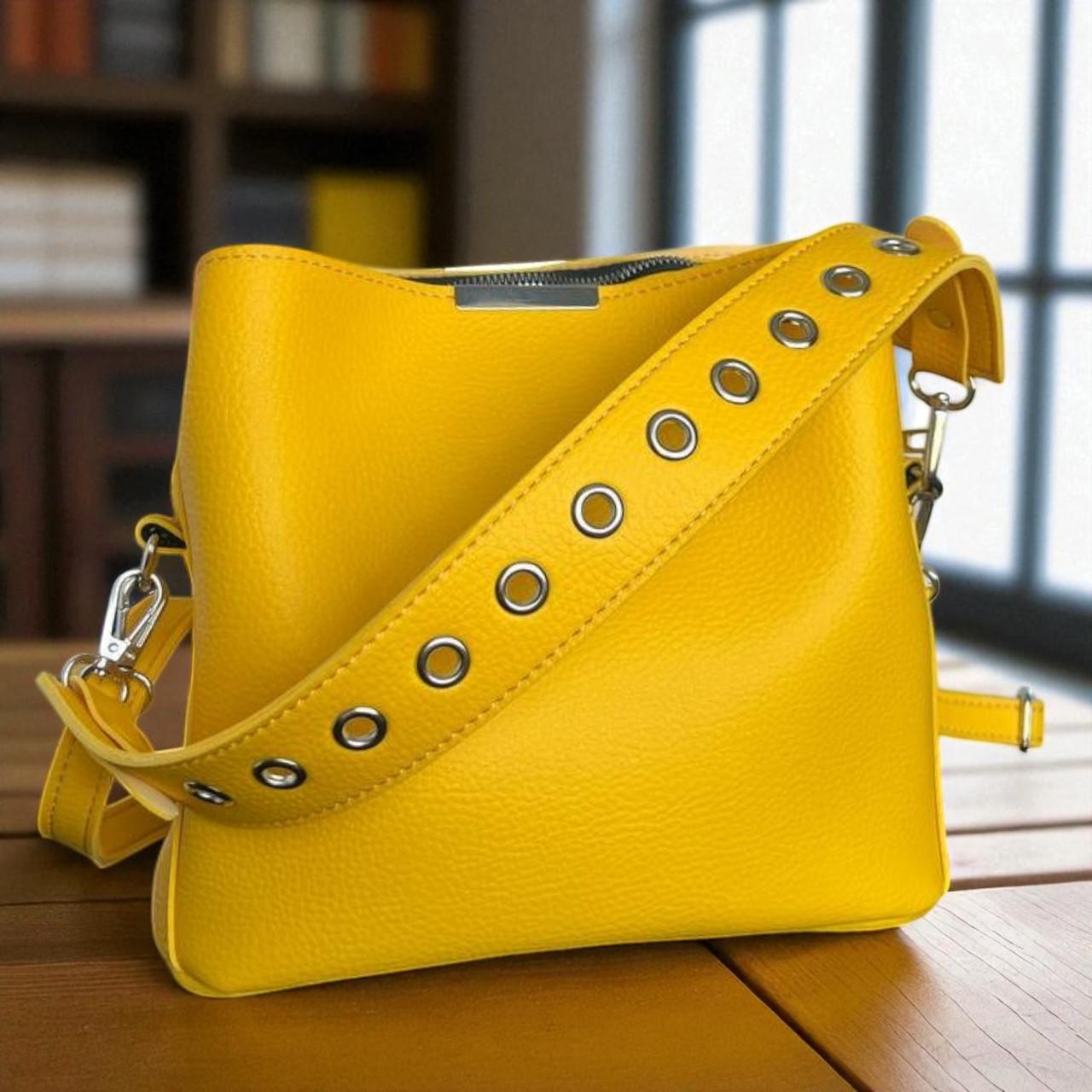 Сумка женская через плечо кросс-боди с двумя съемными ремнями из экокожи Желтый Сумка женская через плечо кросс-боди с двумя съемными ремнями из экокожи Желтый