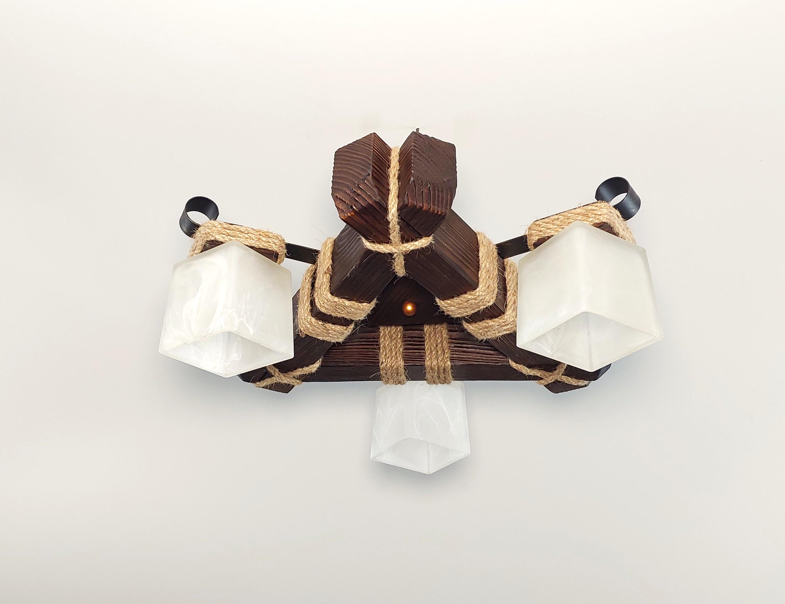 Люстра деревяная 7074/3 на 3 плафона коричневый