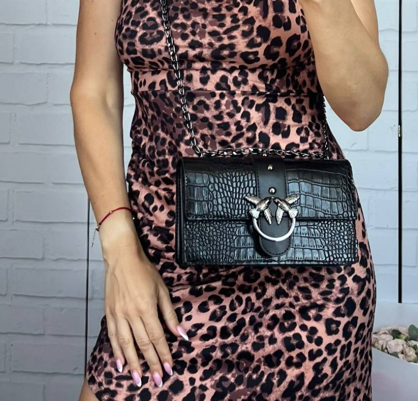 Клатч жіночий на ланцюжку з екошкіри з принтом Чорний (2732414516) - фото 2 Клатч жіночий на ланцюжку з екошкіри з принтом Чорний (2732414516) - фото 2