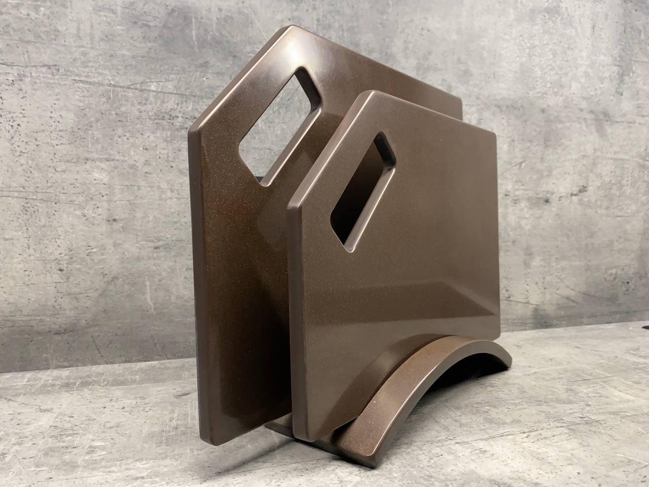 Набор досок кухонных Bronze из искусственного акрилового камня на подставке 2 шт. (23855612) - фото 2 Набор досок кухонных Bronze из искусственного акрилового камня на подставке 2 шт. (23855612) - фото 2