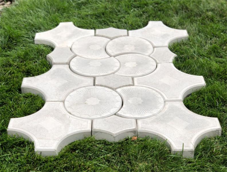 Форми для тротуарної плитки Верес-2007 Рондо Хрест великий 45 мм (11301-2502) - фото 2 Форми для тротуарної плитки Верес-2007 Рондо Хрест великий 45 мм (11301-2502) - фото 2
