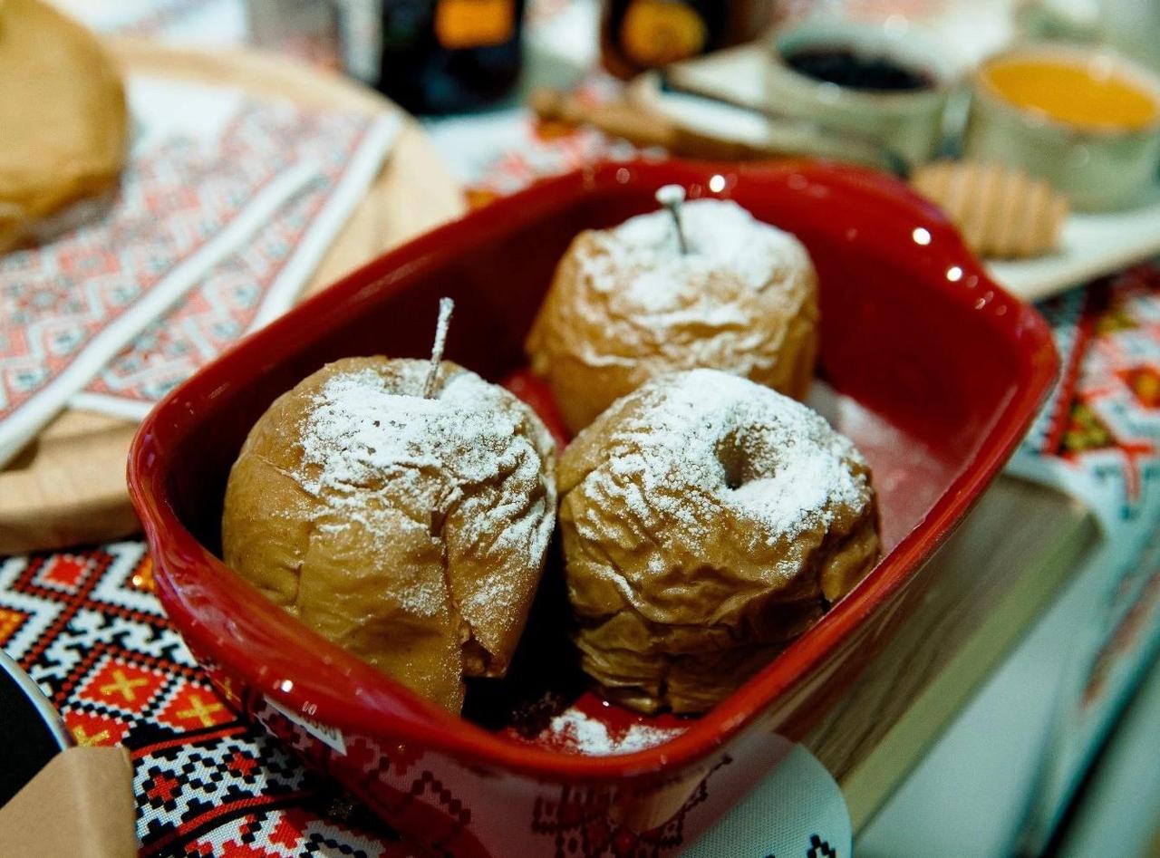 Форма для запікання керамічна Emile Henry Ovenware 22 х 14,5 см Червоний (349649) - фото 7 Форма для запікання керамічна Emile Henry Ovenware 22 х 14,5 см Червоний (349649) - фото 7