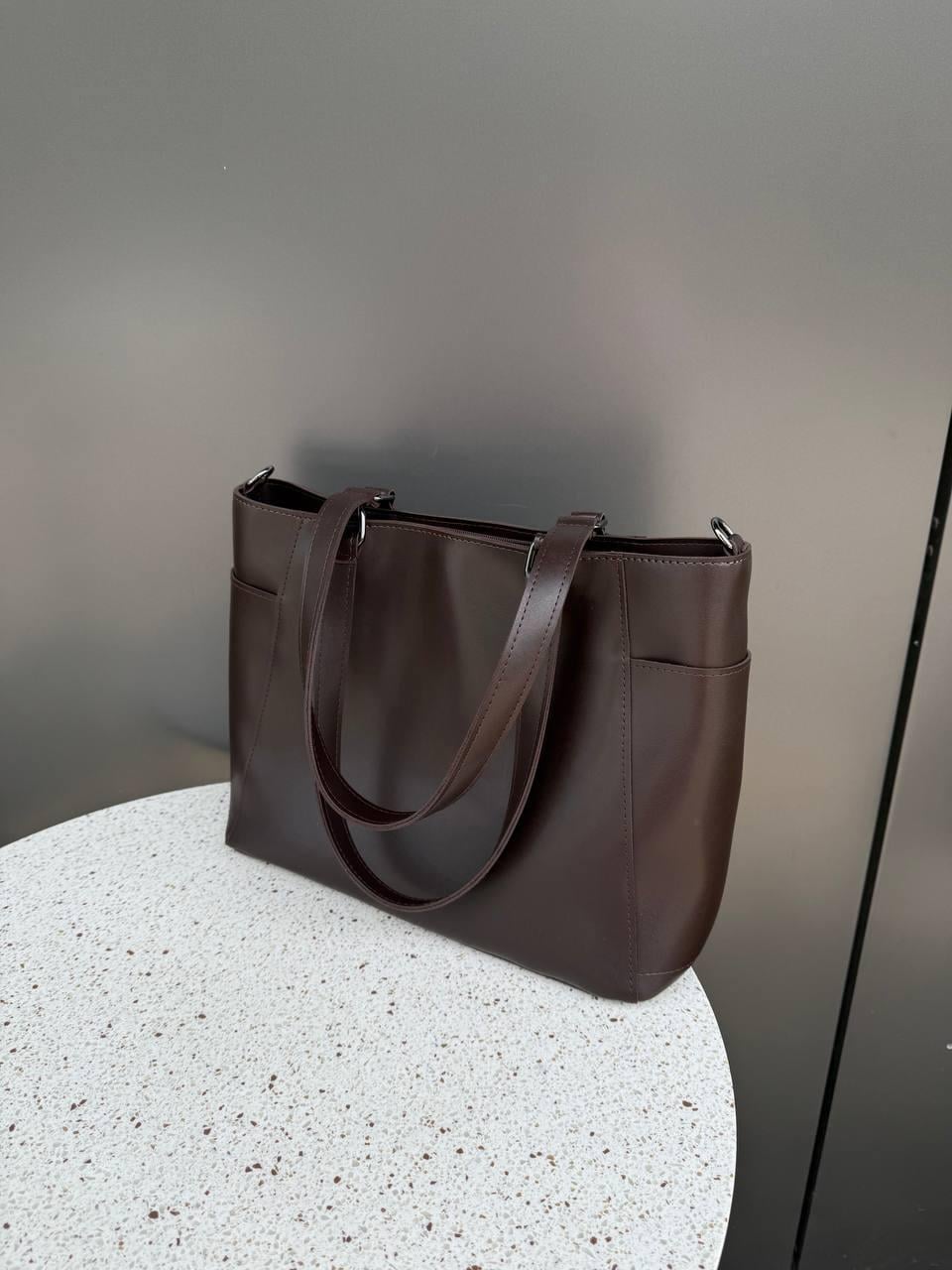 Сумка-шопер жіноча Next Level Bags з екошкіри 37х13х28 см Коричневий (01-0925) Сумка-шопер жіноча Next Level Bags з екошкіри 37х13х28 см Коричневий (01-0925)
