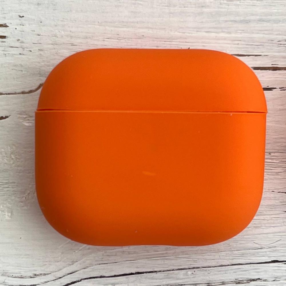 Силиконовый чехол для наушников AirPods 3 Dark Orange