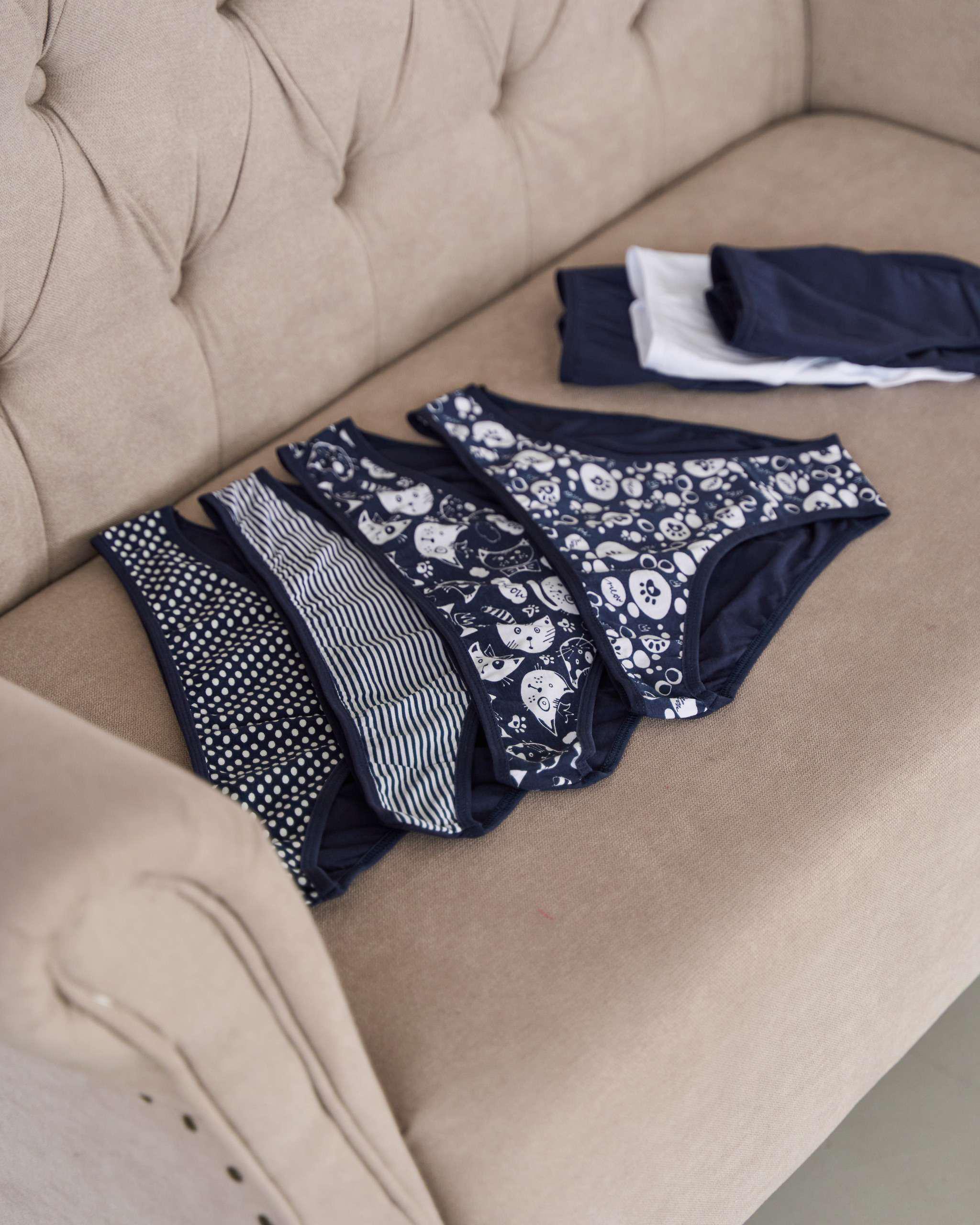 Набор трусиков женских 7 шт. L Разноцветный (713069)