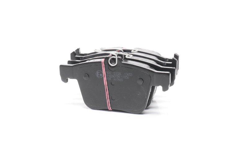 Тормозные колодки дисковые ABS для Volkswagen Golf 7 2.0 2013 Audi A3 2012 задние (37964)