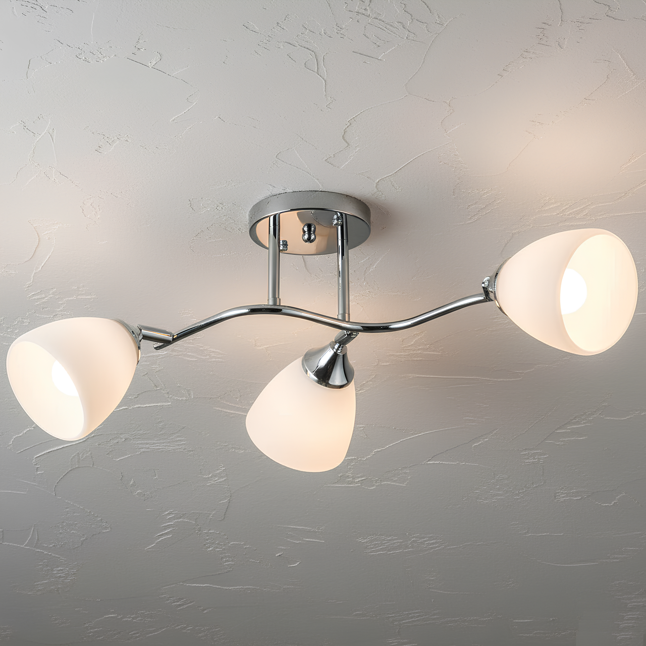 Люстра Valeso на три плафона с поворотным механизмом под лампу Е27 Хром (K2313/3)