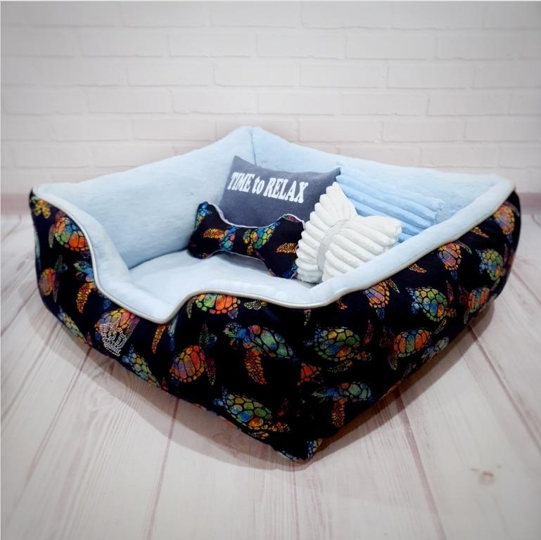 Лежанка для собак Amore mio Cane Брідж Time to relax до 16 кг 70х70х23 см (DB-0059)