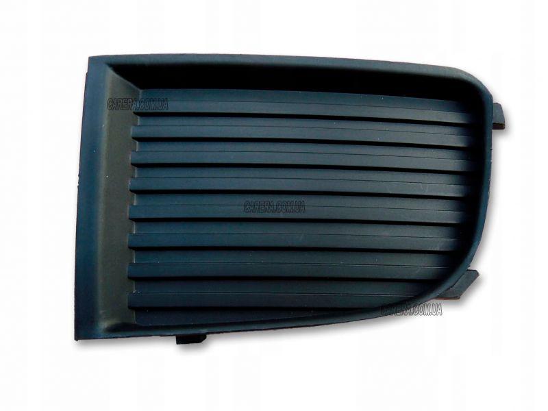 Решетка бампера AVTM Skoda Fabia 00-04 левая без отв. п/тум. 6402 997