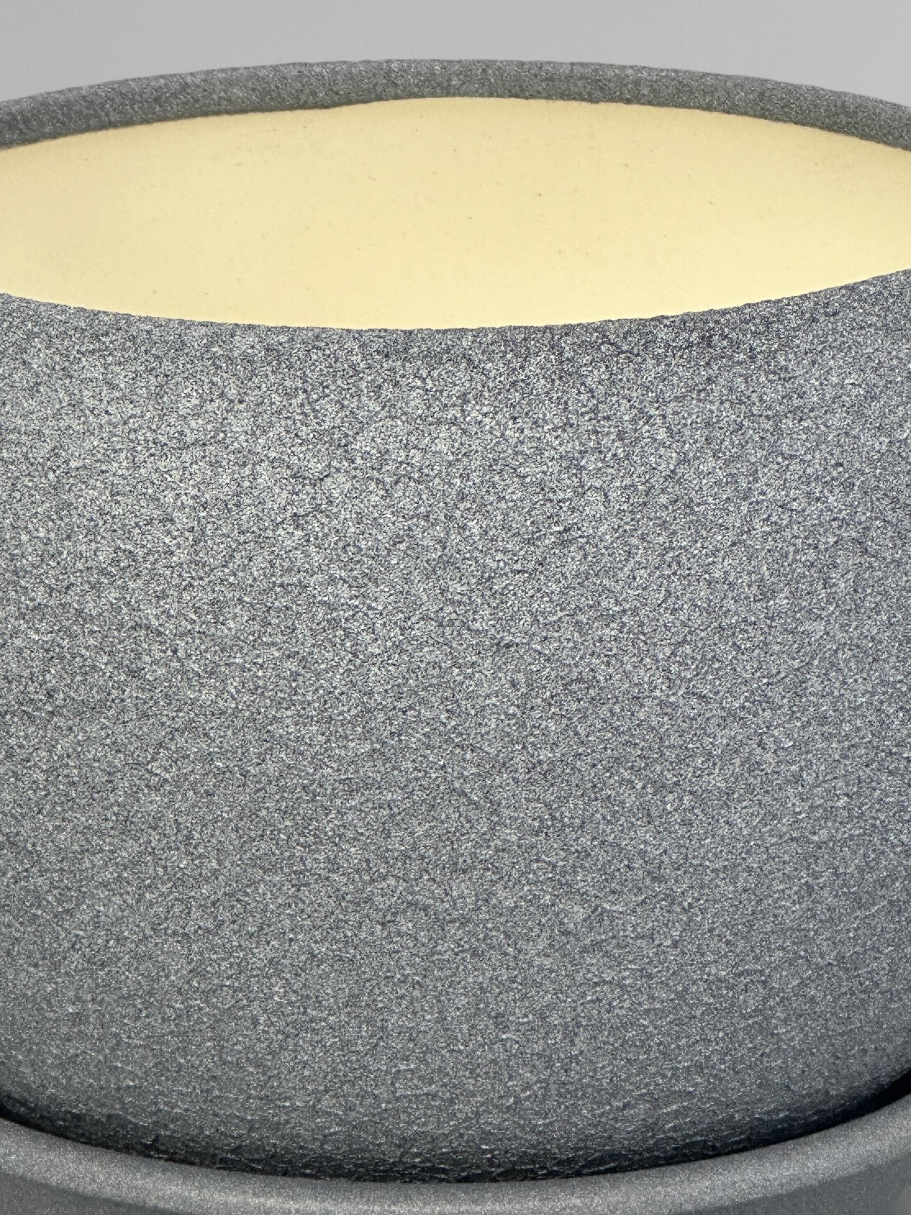 Горшок для цветов керамический Шар шелк 1,4 л Серый (Г01006) - фото 3 Горшок для цветов керамический Шар шелк 1,4 л Серый (Г01006) - фото 3