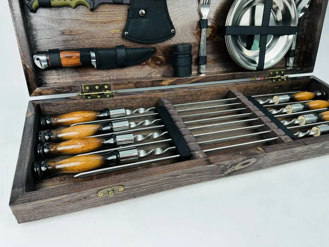 Набір шампурів у кейсі М'ясник середній дерев'яний з нержавіючої сталі (2-10-KS-7604) - фото 4 Набір шампурів у кейсі М'ясник середній дерев'яний з нержавіючої сталі (2-10-KS-7604) - фото 4