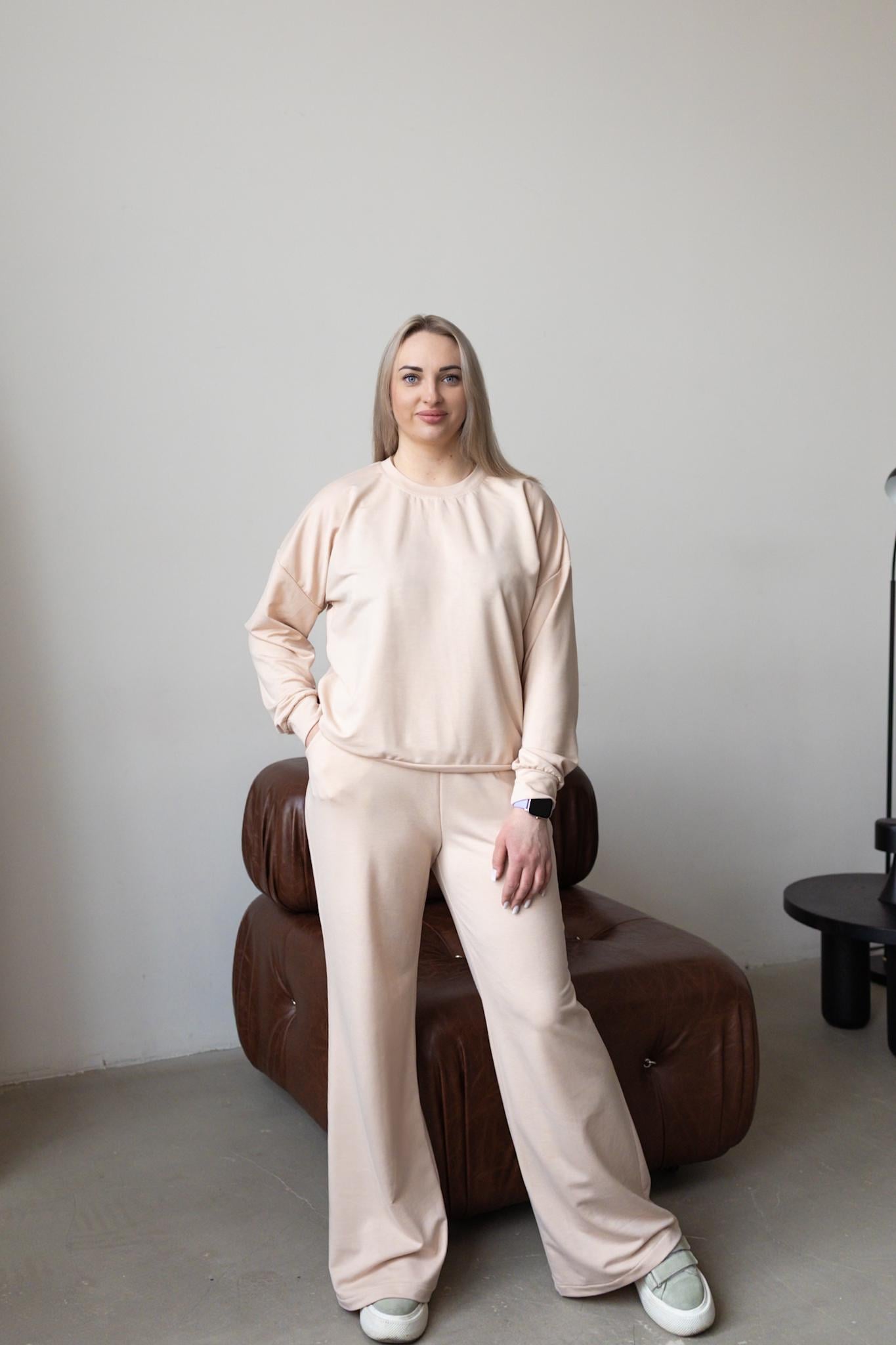 Костюм-двійка брючний жіночий з двунитки Capricious CAPS0106 2XL Бежевий (36963691)
