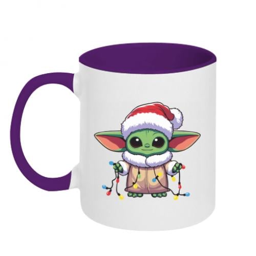 Чашка двоколірна Yoda with Christmas lights 320 мл Білий із фіолетовим (15913925-41-194832)