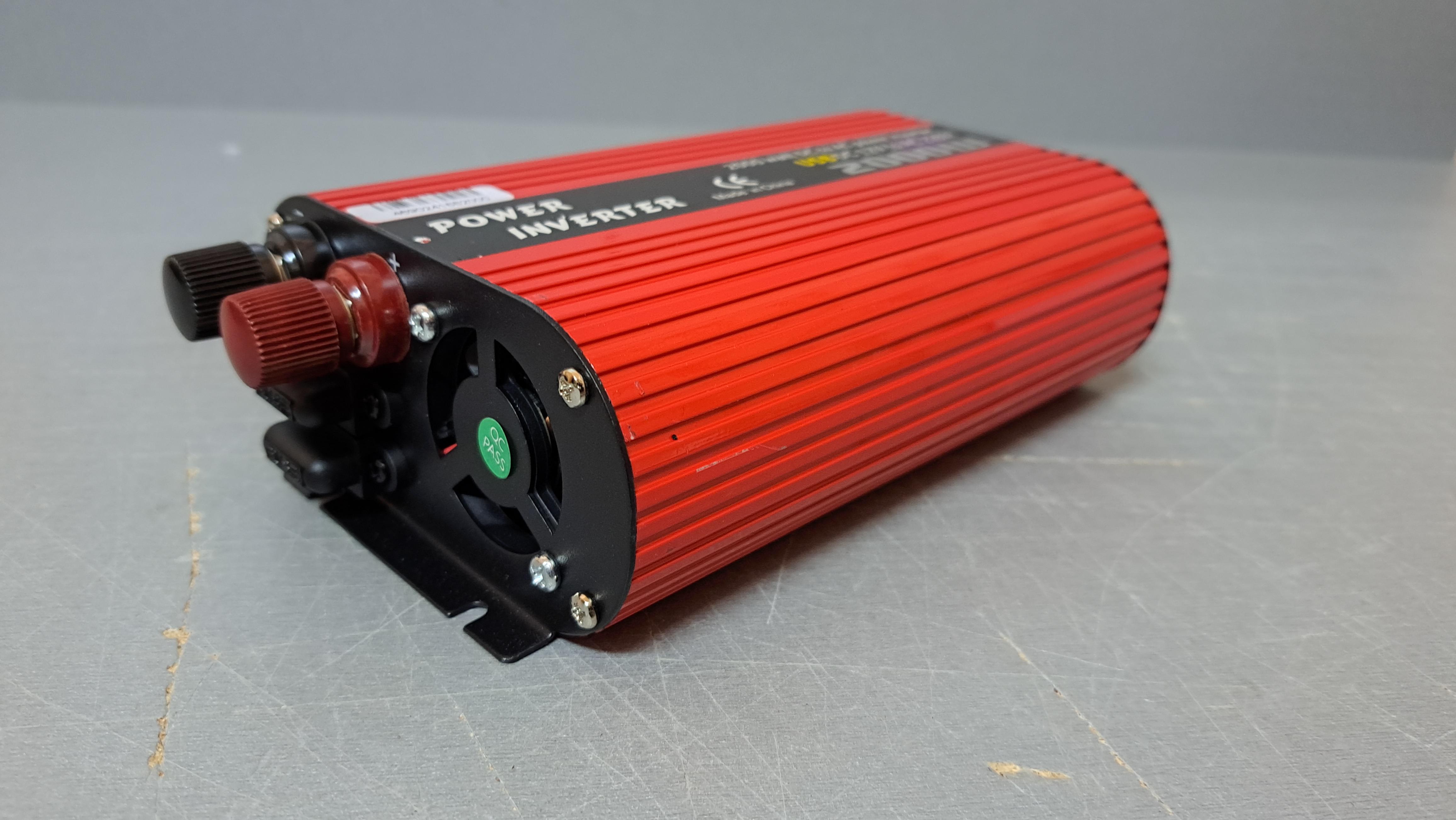 Преобразователь напряжения WIMPEX 12-220V 2000W с сдвоенным USB - фото 3 Преобразователь напряжения WIMPEX 12-220V 2000W с сдвоенным USB - фото 3