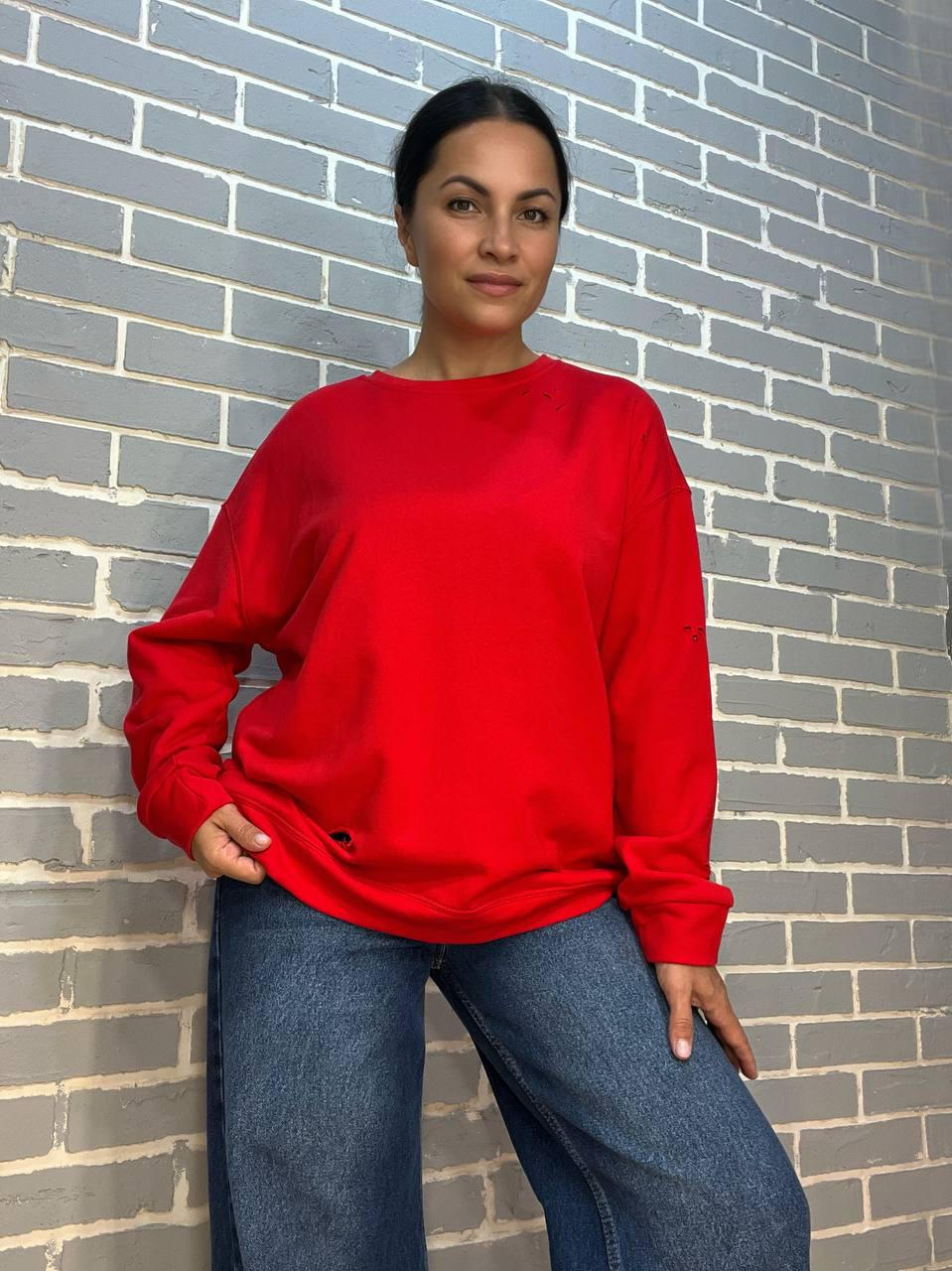 Свитшот женский JOY ONE 6969 удлиненный однотонный порезы OS Красный (2649) - фото 4 Свитшот женский JOY ONE 6969 удлиненный однотонный порезы OS Красный (2649) - фото 4