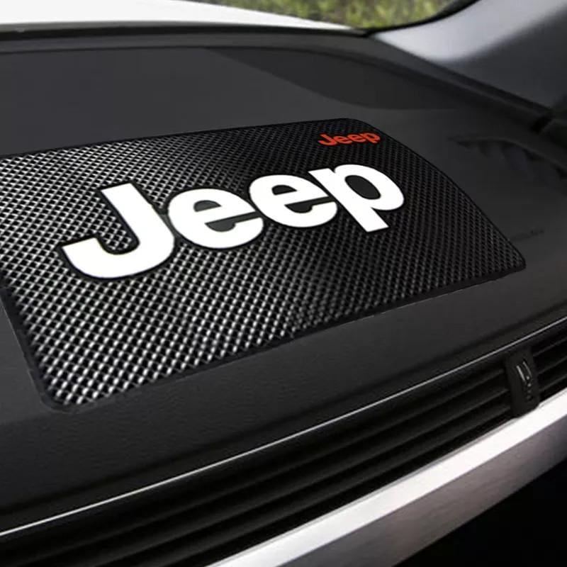 Коврик антискользкий JEEP на панель авто (1607318936)