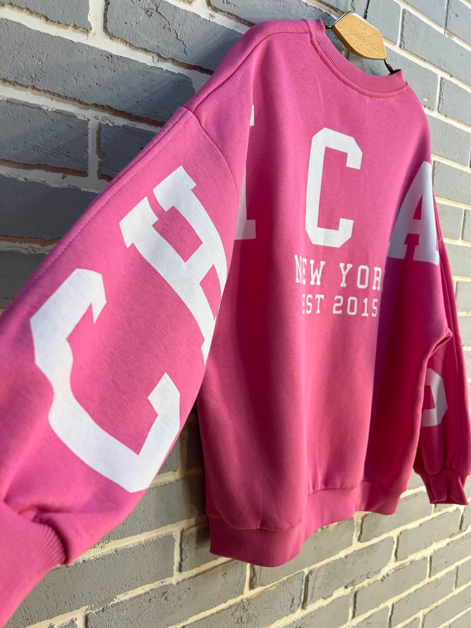 Свитшот женский DAVRAS 8174 CHICAGO удлиненный утепленный на флисе OS Малиновый (1242) - фото 2 Свитшот женский DAVRAS 8174 CHICAGO удлиненный утепленный на флисе OS Малиновый (1242) - фото 2