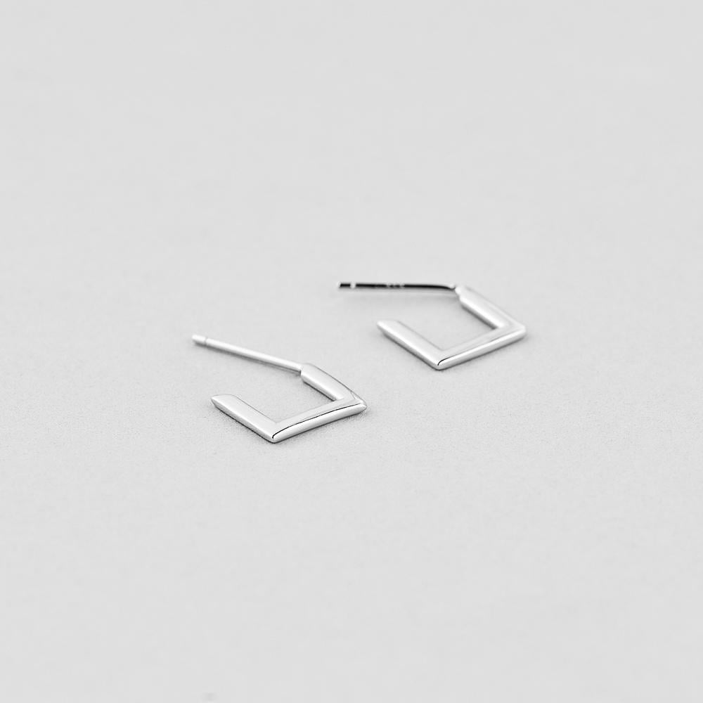 Серебряные серьги Minimal Каприз (5940)