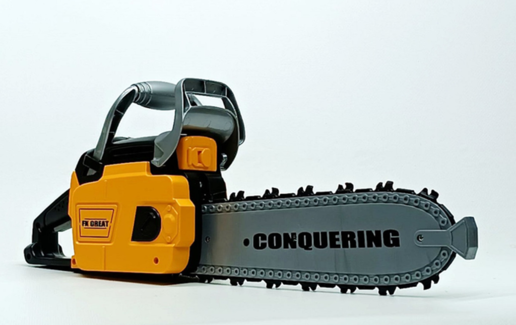 Детская бензопила Power Tools автоматическое вращение цепи со звуковыми эффектами на батарейках (T001) - фото 4 Детская бензопила Power Tools автоматическое вращение цепи со звуковыми эффектами на батарейках (T001) - фото 4