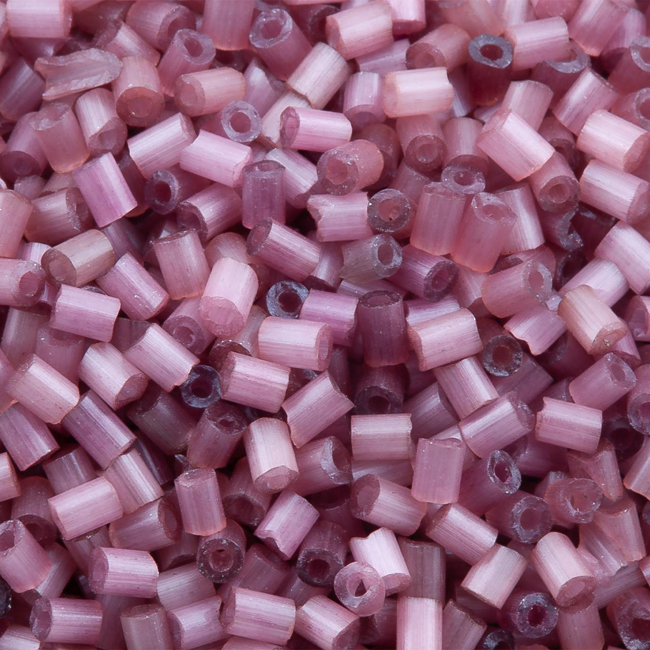 Бісер рубка сатин 2 мм 25 г Слива темна (БР0002р68)