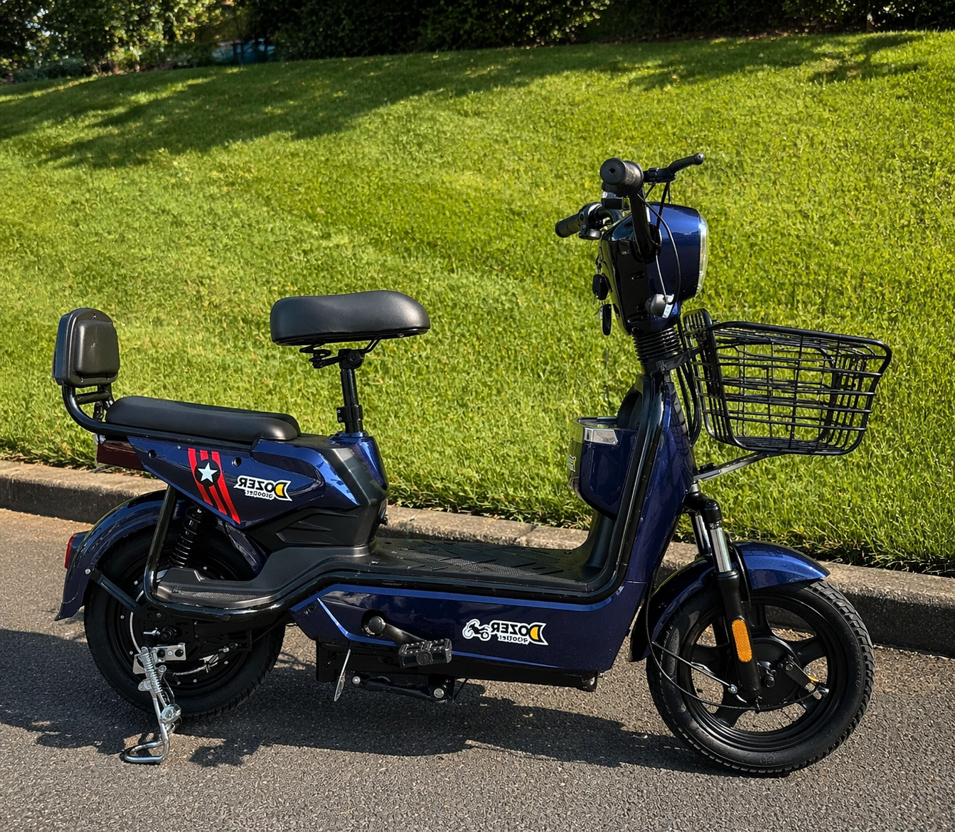 Электроскутер DOZER B-500 для взрослых двухместный 500 вт с педалями запас хода до 45 км.