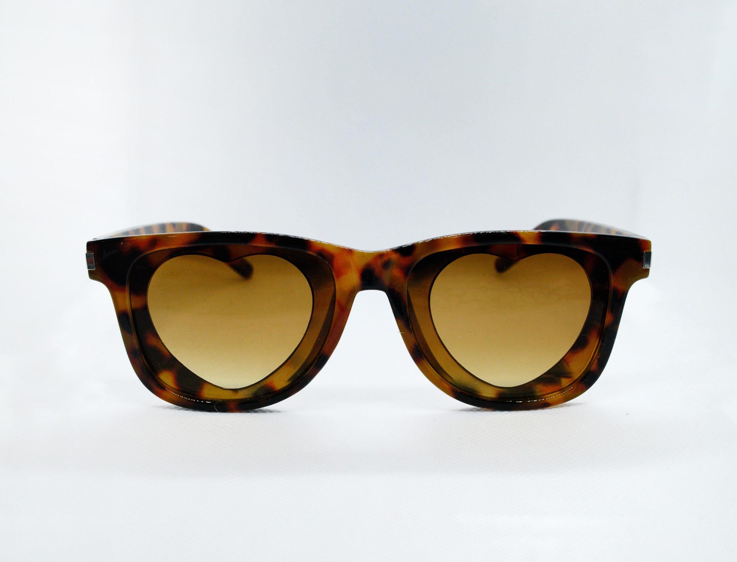 Очки солнцезащитные сердце Тигровый (A - 1) Очки солнцезащитные сердце Тигровый (A - 1)